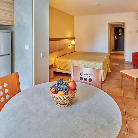 Residence Vacances Bleues Le Mediterranee Aparthotel Saint-Raphael (Var)