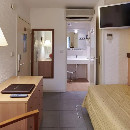 Bleues Le Mediterranee アパートホテル 3*