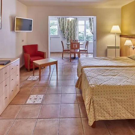 Residence Vacances Bleues Le Mediterranee Saint-Raphael (Var)