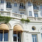 Ξενοδοχείο με διαμερίσματα Bleues Le Mediterranee Saint-Raphaël