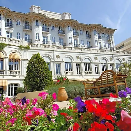 Appart hôtel Le Mediterranée Saint-Raphaël