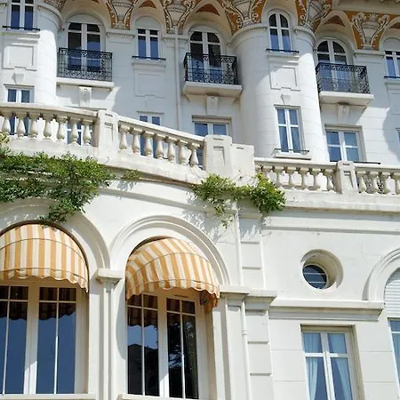아파트호텔 Bleues Le Mediterranee Saint-Raphaël