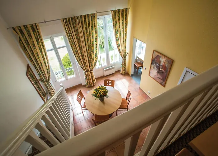 Bleues Le Mediterranee Aparthotel 3*