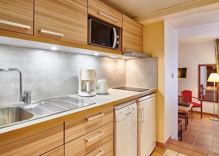 Aparthotel Bleues Le Mediterranee 3*