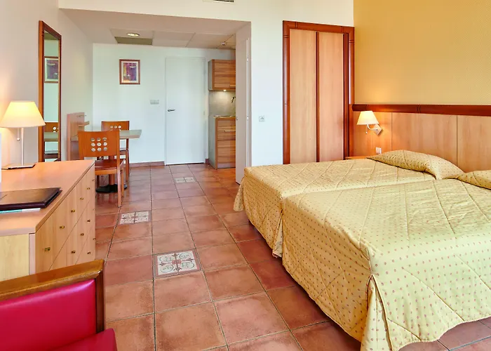 Aparthotel Bleues Le Mediterranee 3*