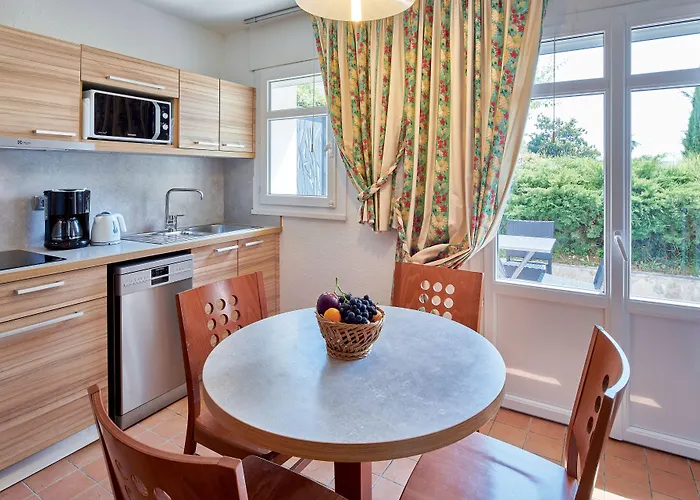 Aparthotel Bleues Le Mediterranee 3*