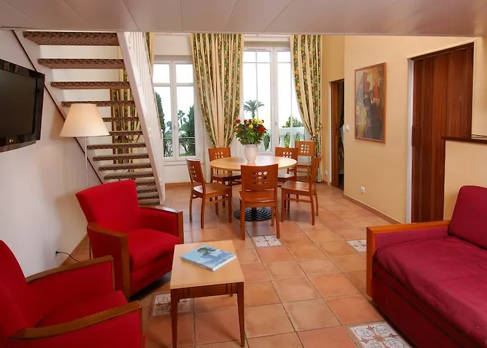 Bleues Le Mediterranee