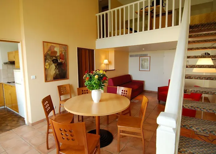 Bleues Le Mediterranee Saint-Raphaël