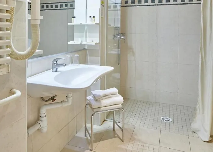 Bleues Le Mediterranee Aparthotel Saint-Raphaël