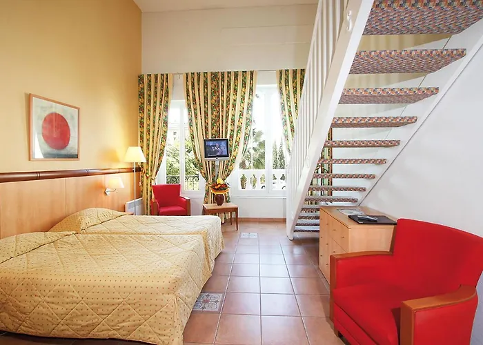 Bleues Le Mediterranee 3* Saint-Raphaël